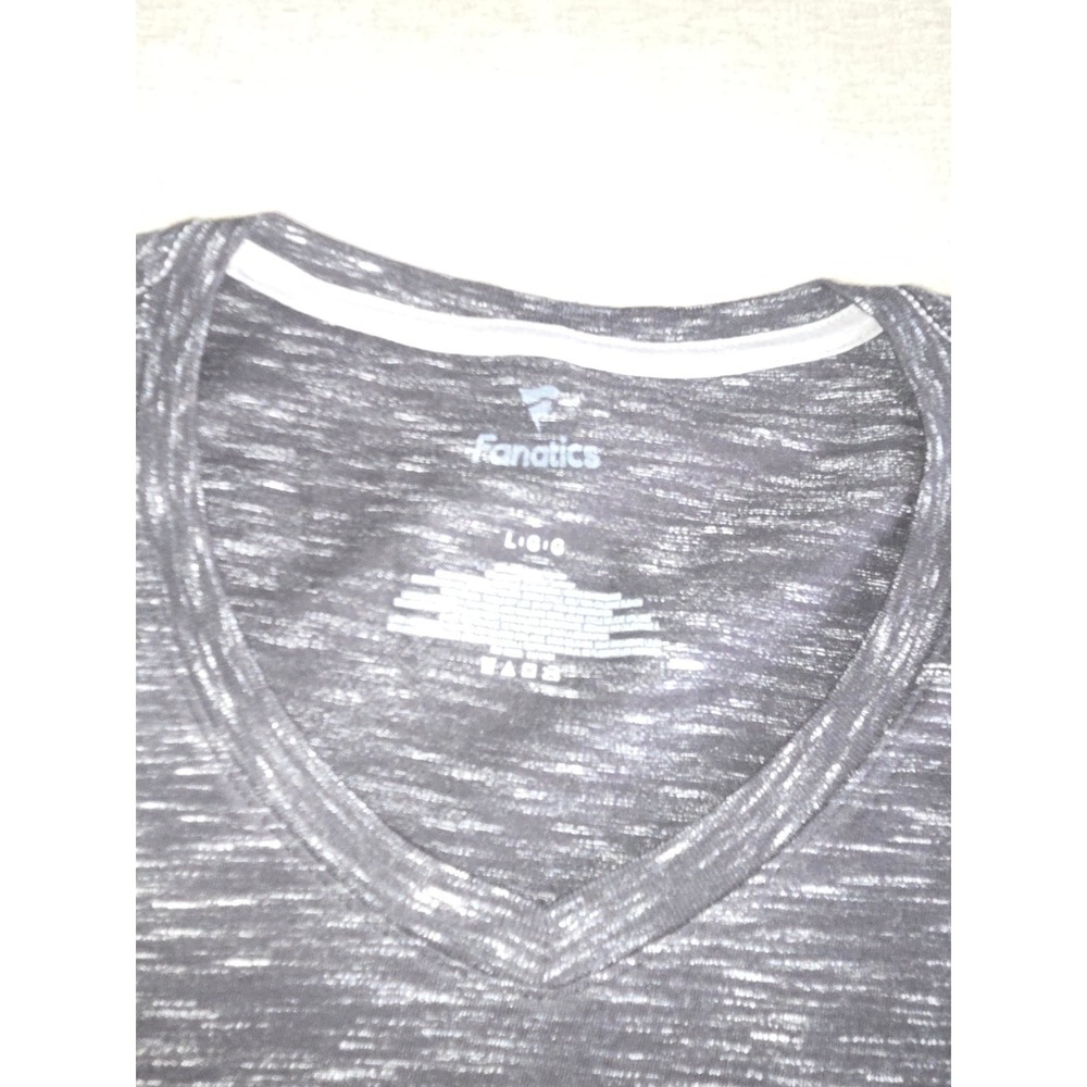 Hockey Mom Rhinestone V-Neck Tee Women's Large Gray Short Sleeve Shirt - Picture 3 of 3